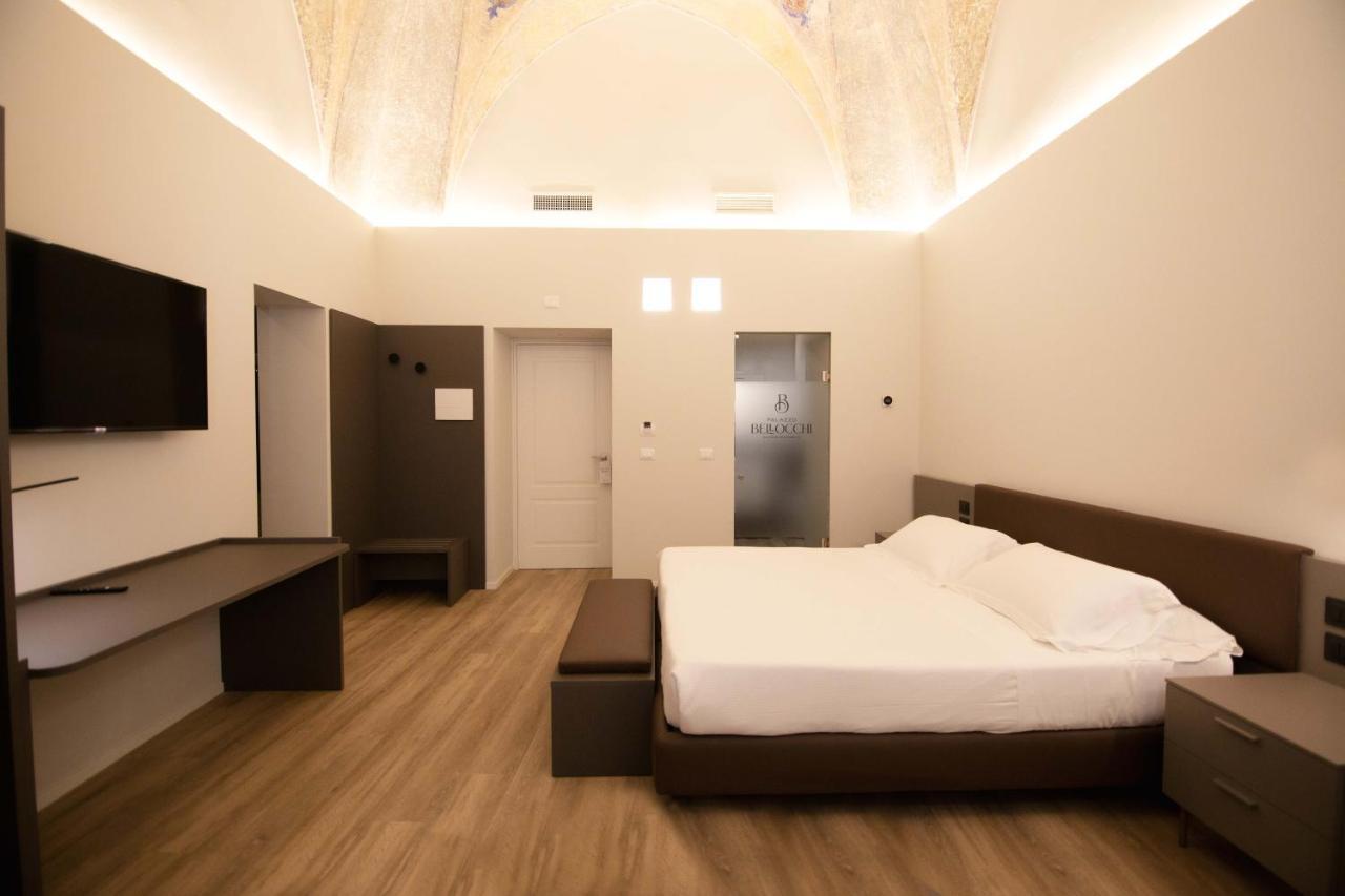Palazzo Bellocchi - Suites & Apartments Brindisi Zewnętrze zdjęcie