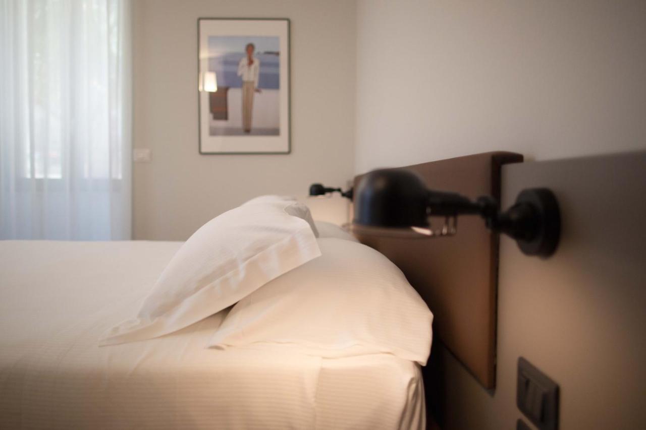 Palazzo Bellocchi - Suites & Apartments Brindisi Zewnętrze zdjęcie