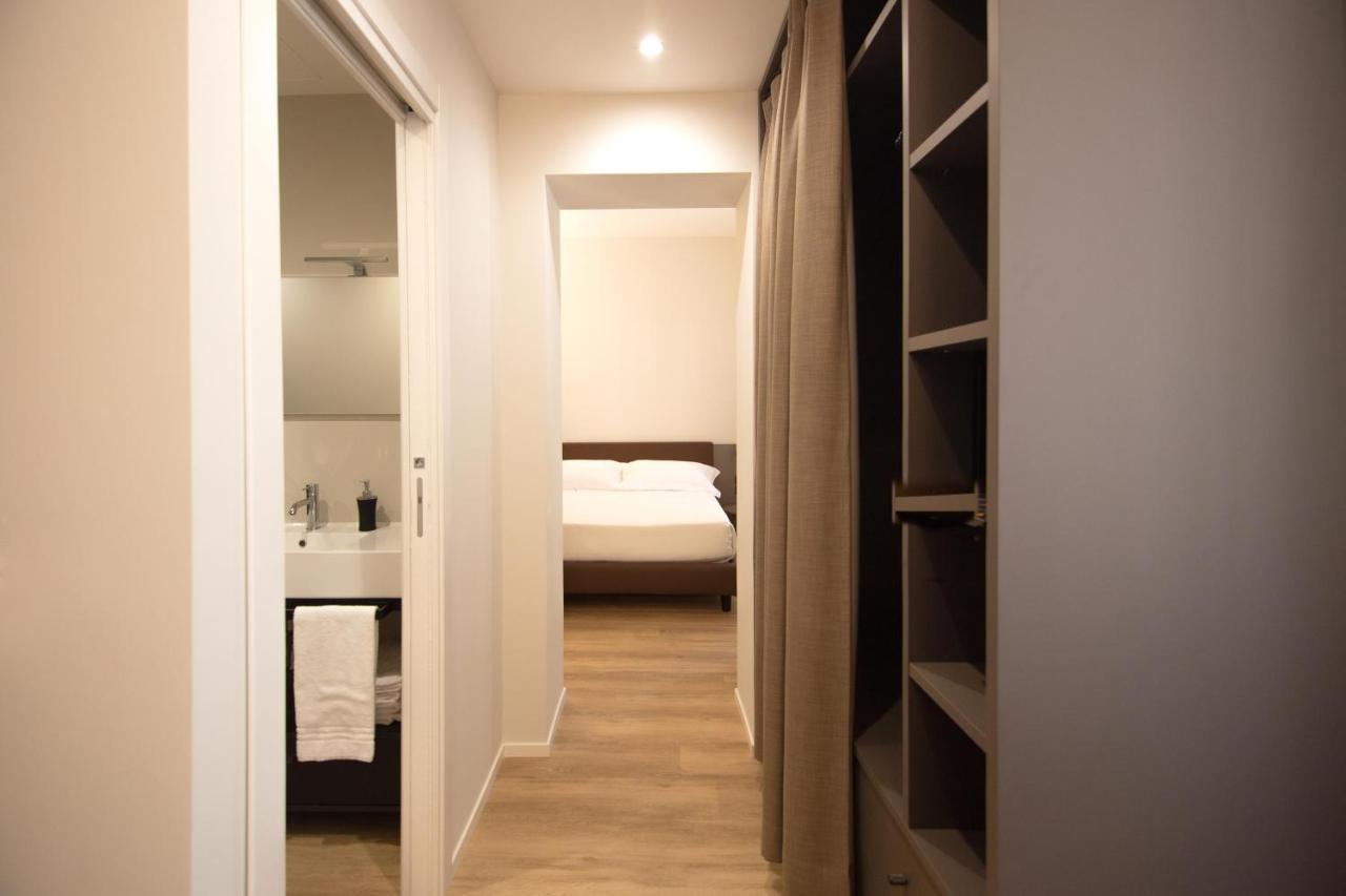 Palazzo Bellocchi - Suites & Apartments Brindisi Zewnętrze zdjęcie