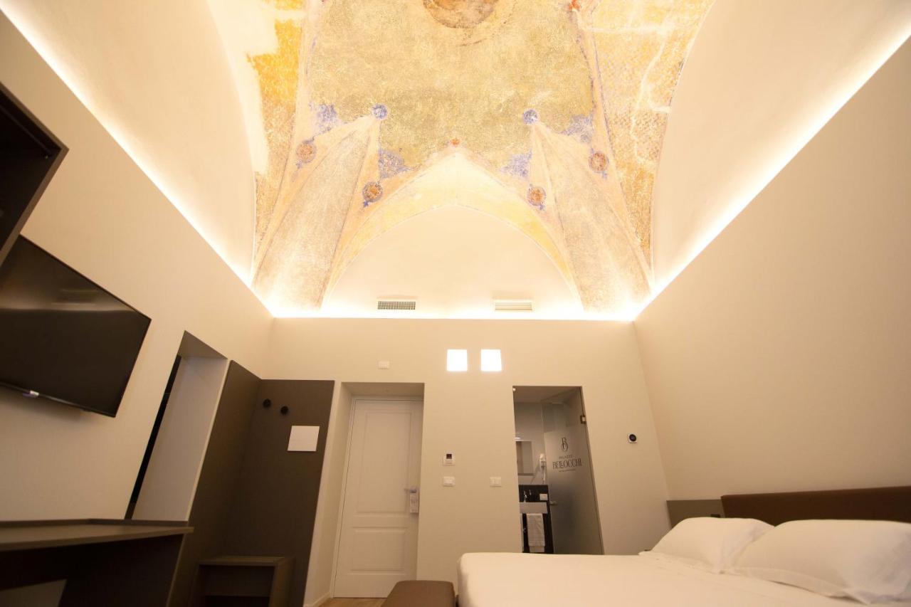 Palazzo Bellocchi - Suites & Apartments Brindisi Zewnętrze zdjęcie