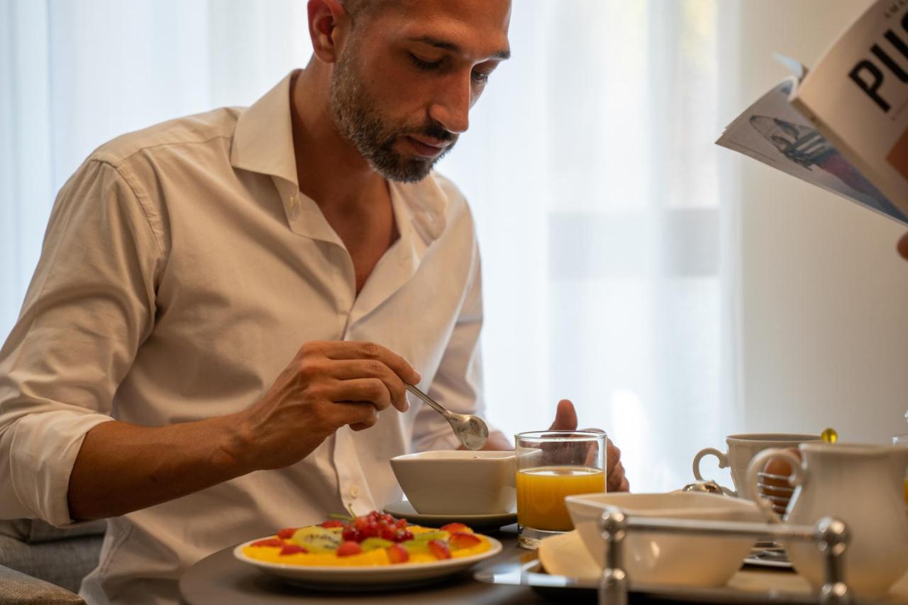 Palazzo Bellocchi - Suites & Apartments Brindisi Pokój zdjęcie