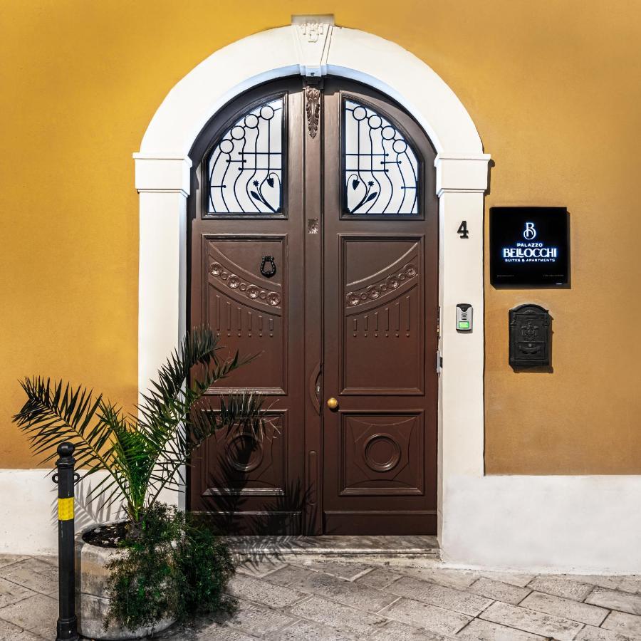 Palazzo Bellocchi - Suites & Apartments Brindisi Zewnętrze zdjęcie
